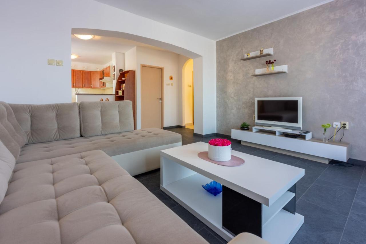 Apartments Filip ツリクヴェニツァ エクステリア 写真